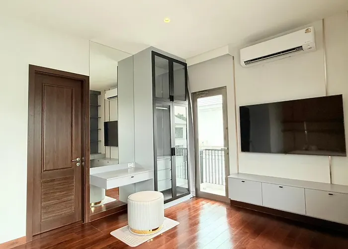 Luxury House For Rent Near Suvarnabhumi Airport Bangkok