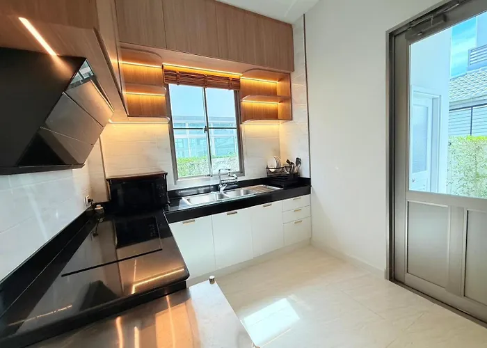 Villa Luxury House For Rent Near Suvarnabhumi Airport *