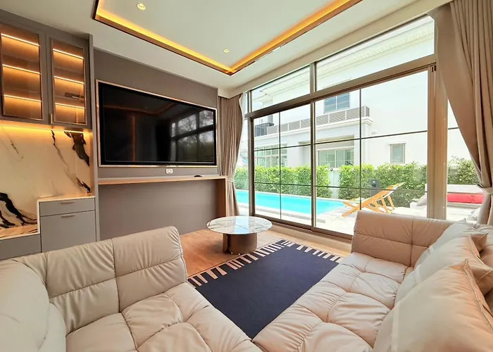 Villa Luxury House For Rent Near Suvarnabhumi Airport *
